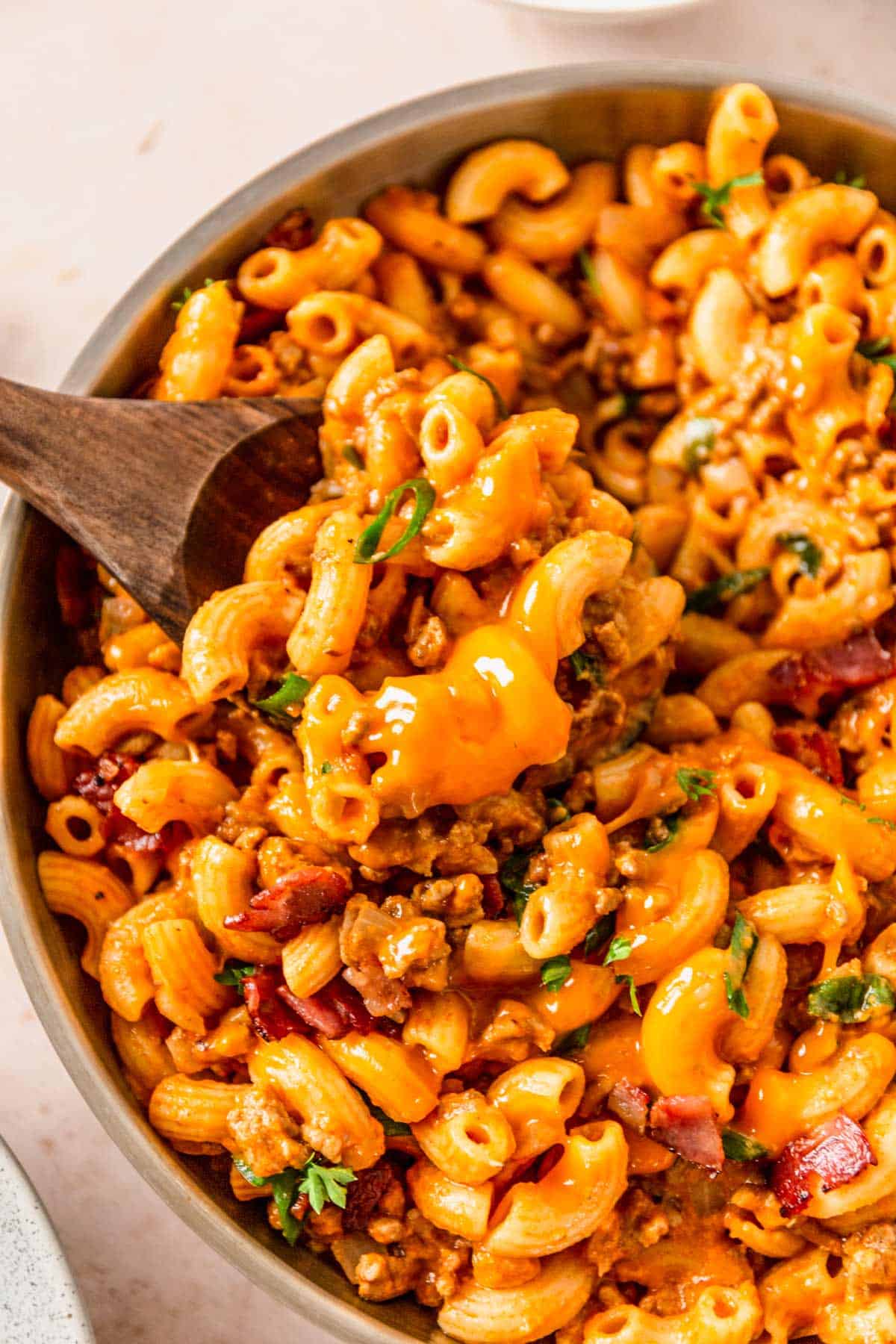 cheeseburger macaroni pasta with beef skillet