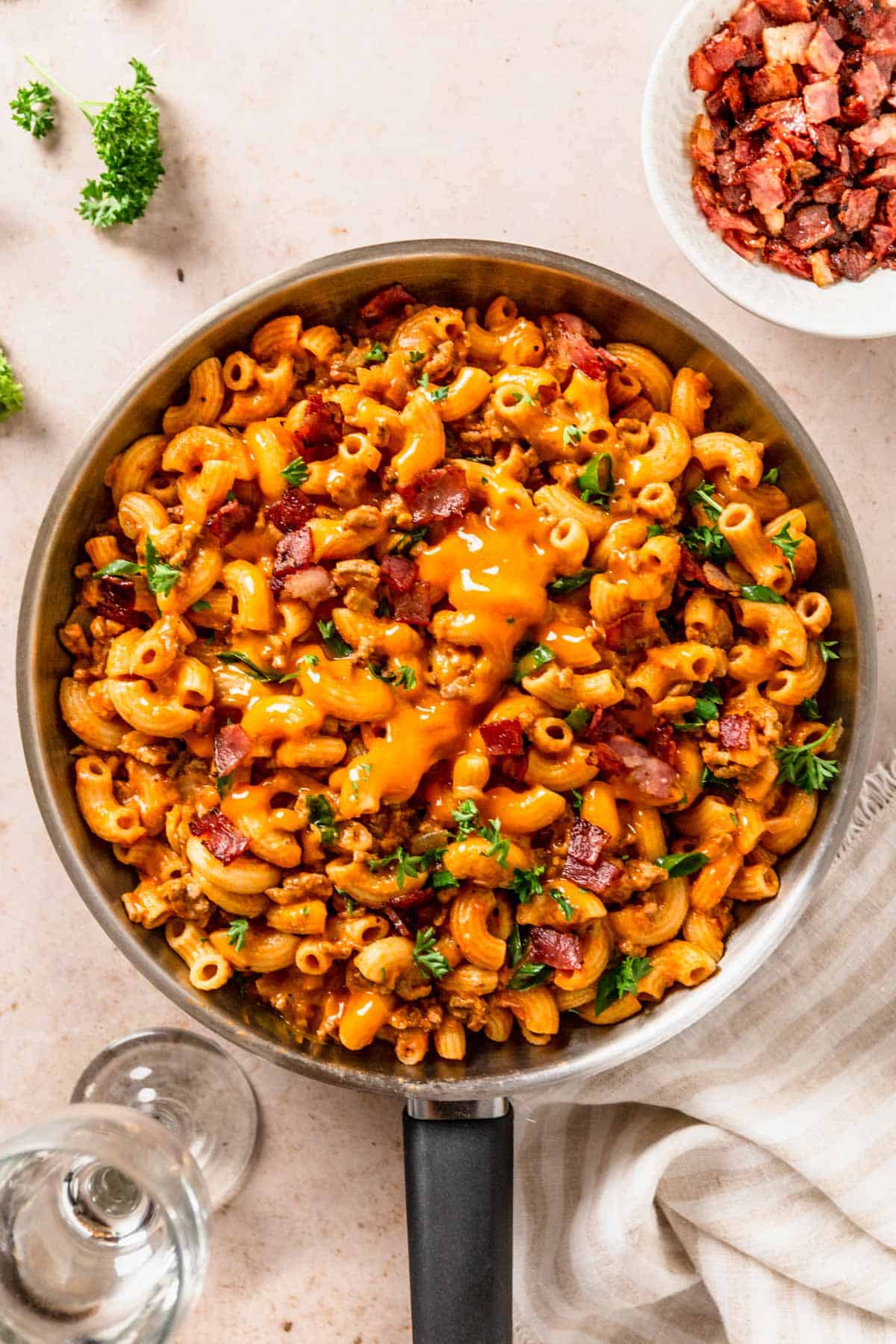 cheeseburger macaroni pasta with beef skillet