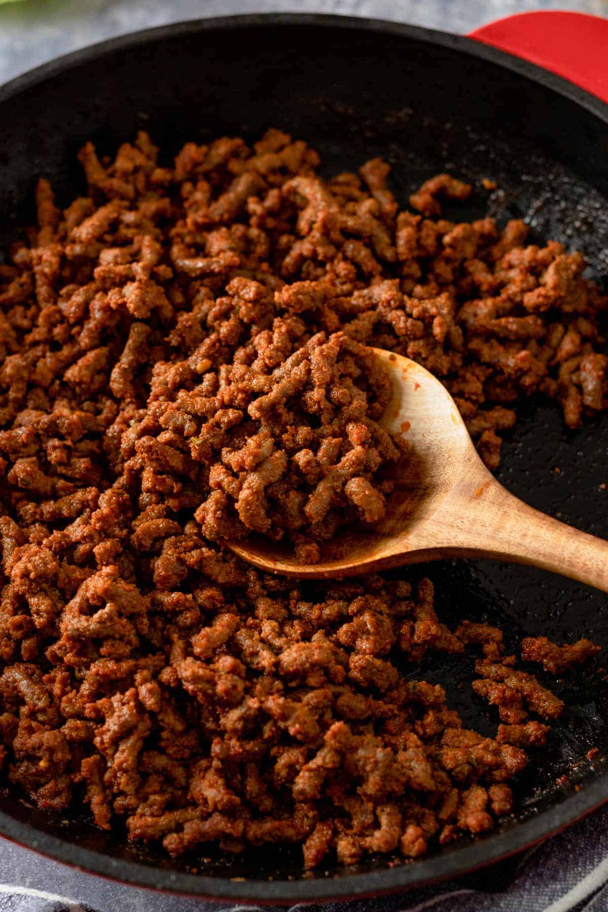 taco meat in skilelt