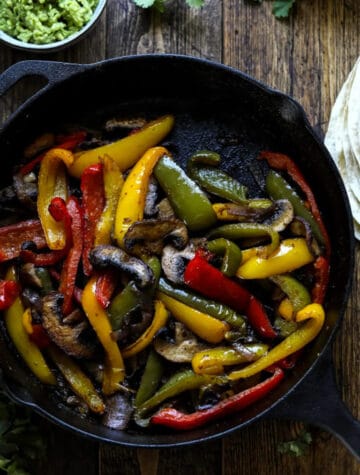 Finger licking veggie fajita