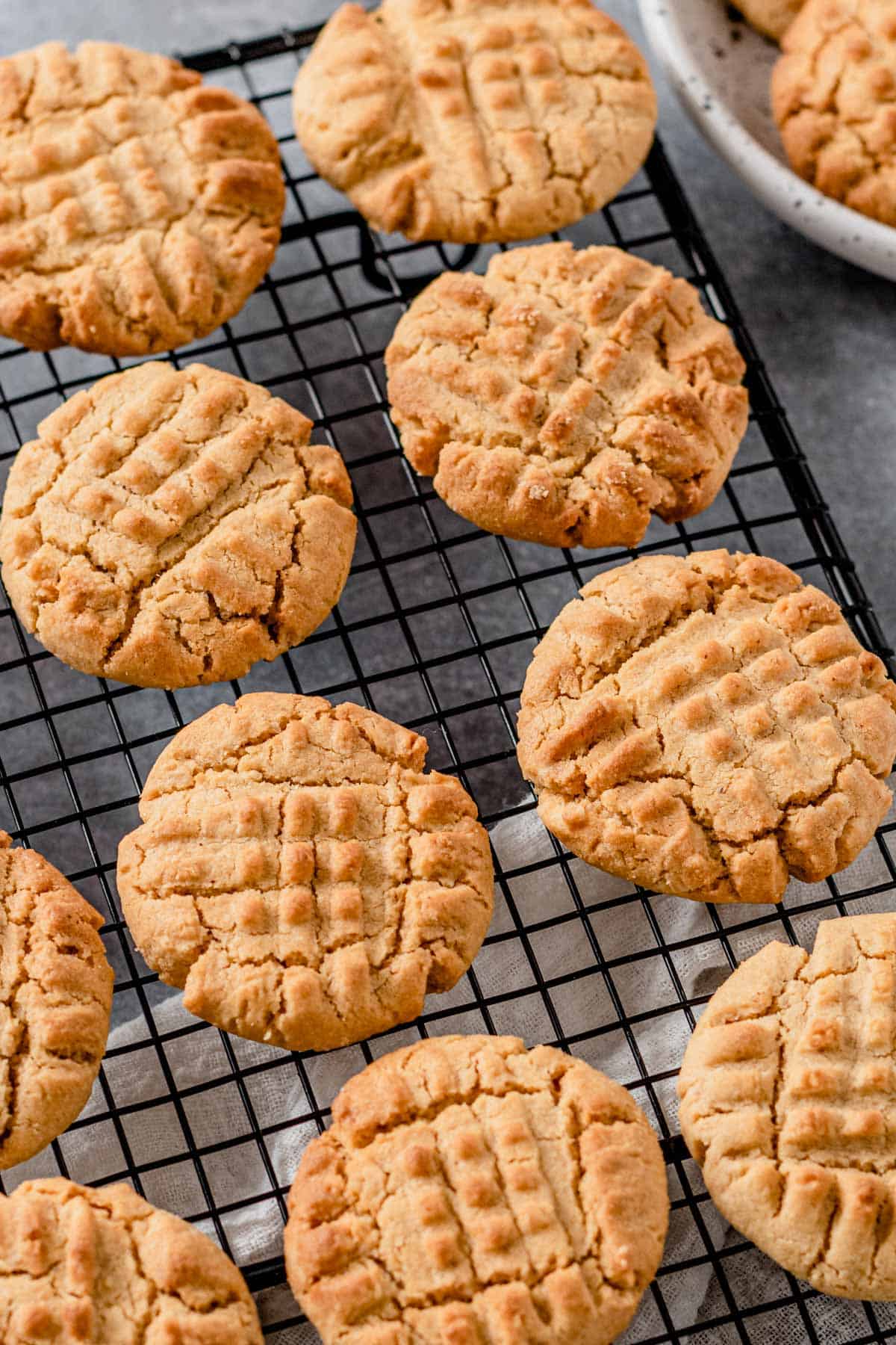 peanut butter cookies on a wire rack