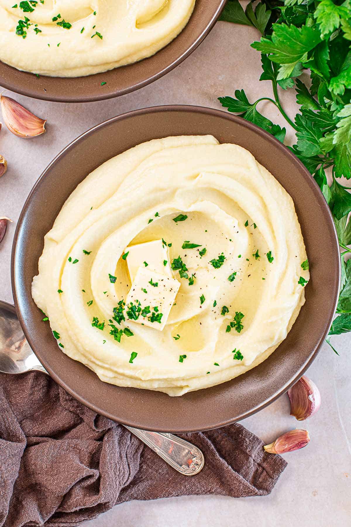 dark mashed potato and cauliflower bowl