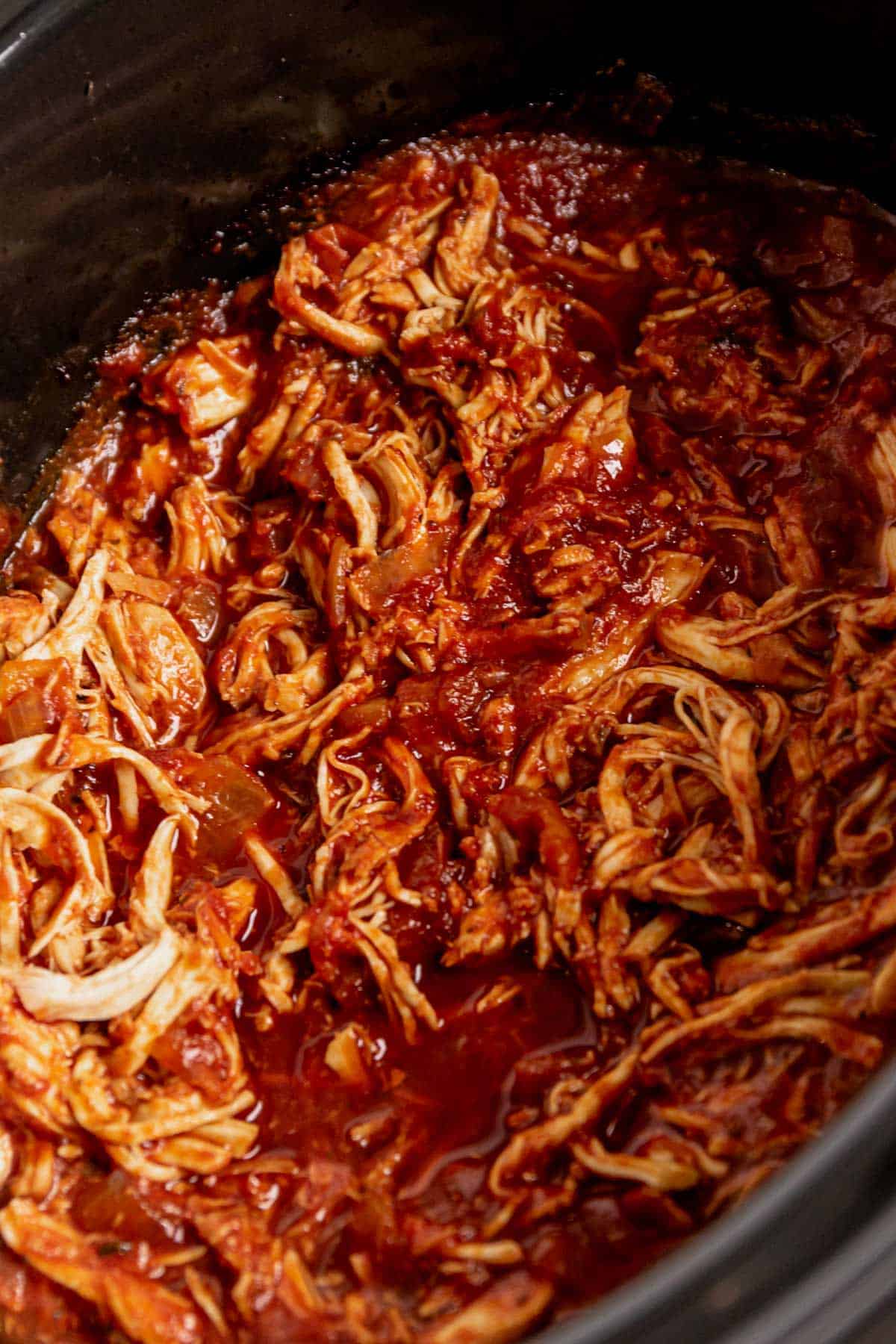 shredded mexican chicken tinga in slow cooker