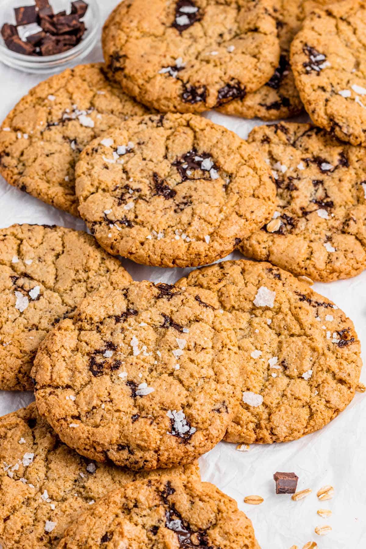 gluten free oatmeal cookies with chocolate chips