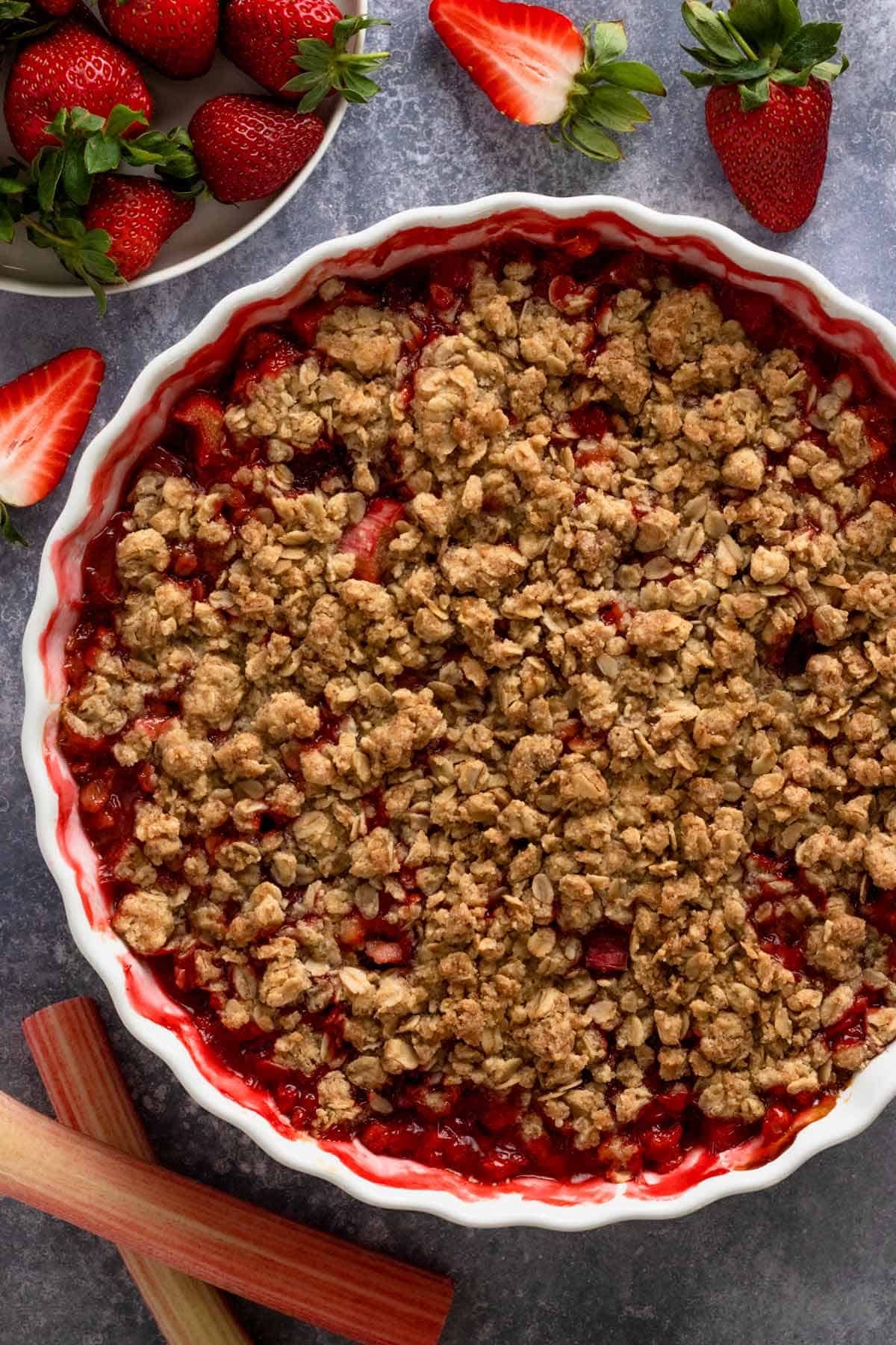 Strawberry Rhubarb Crisp in round pie dish