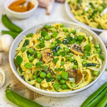 One-Pot Curry Coconut Noodles (Vegan, Gluten Free)